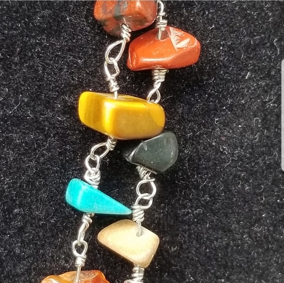 VINTAGE LAYERED SILVERTONE WIRE WRAPPED GENUINE GEMSTONE MEDLEY NECKLACE - Picture 4 of 6